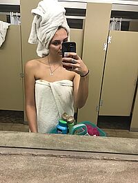 Rencontre adultère (à La Rochelle - Charente-Maritime) avec Marie femme de 26 ans