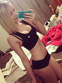 Rencontre libertine près de Perpignan - Pyrénées-Orientales avec cochonne de 21 ans